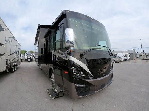 2022 Tiffin Phaeton #21448